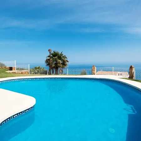 Apartamento Piso Pueblo Con Vista, Piscina Y Tranquilidad Benalmádena
