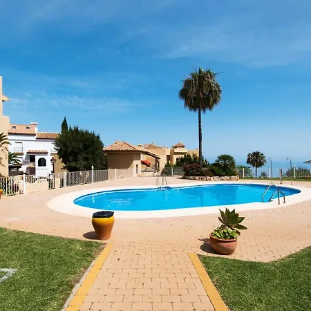 Apartamento Piso Pueblo Con Vista, Piscina Y Tranquilidad *