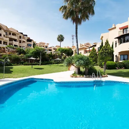 Piso Pueblo Con Vista, Piscina Y Tranquilidad